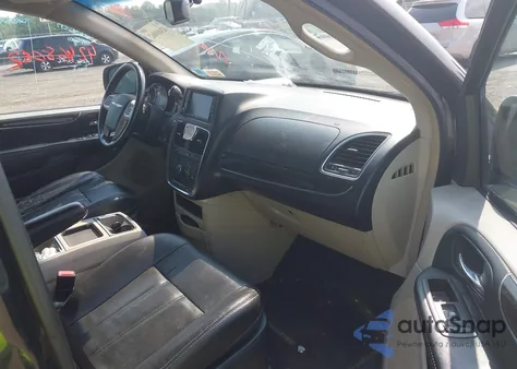 2015 Chrysler Town & Country Touring from USA, damaged, VIN 2C4RC1BG1FR537702